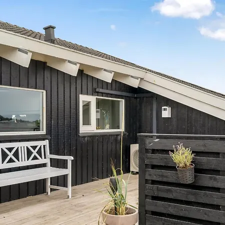 Crista - 500m From The Sea By Interhome Feriehus